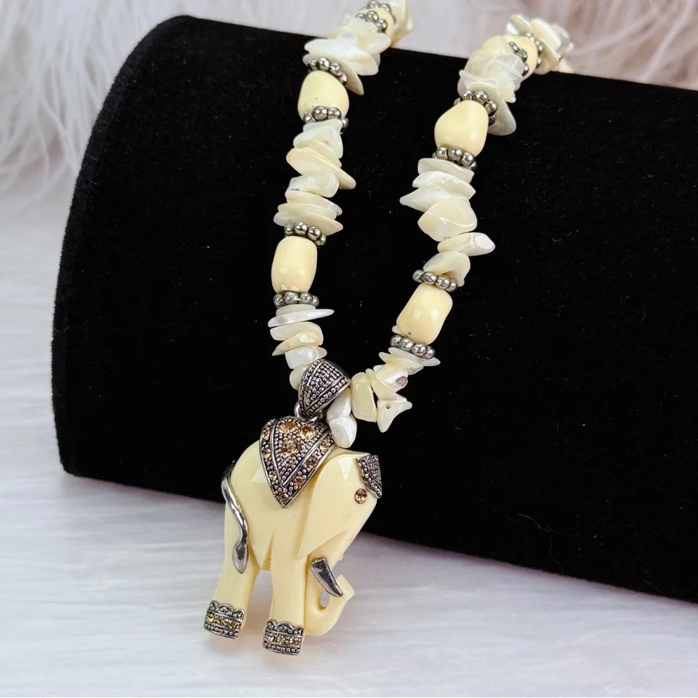Vintage Cream Polished Stone Weighted Necklace with good luck Elephant Pendant